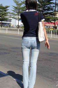 汤芳浓密毛下部